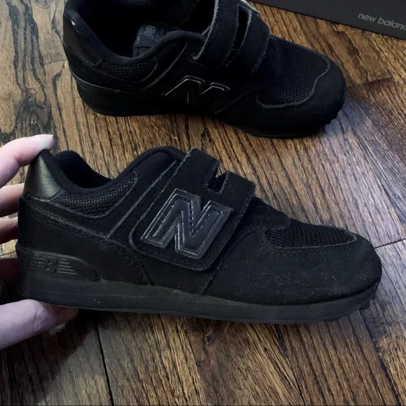 New Balance 574 Core Hook and Loop Sneaker - Picture 3 of 6